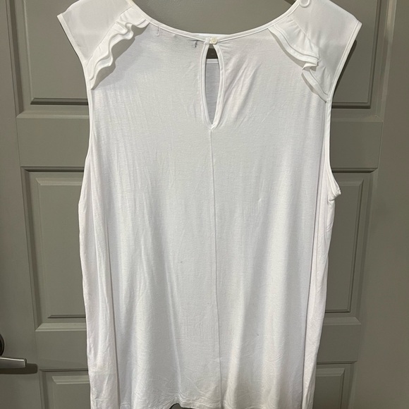 Banana Republic- NWT White Sleeveless Top - Picture 6 of 6